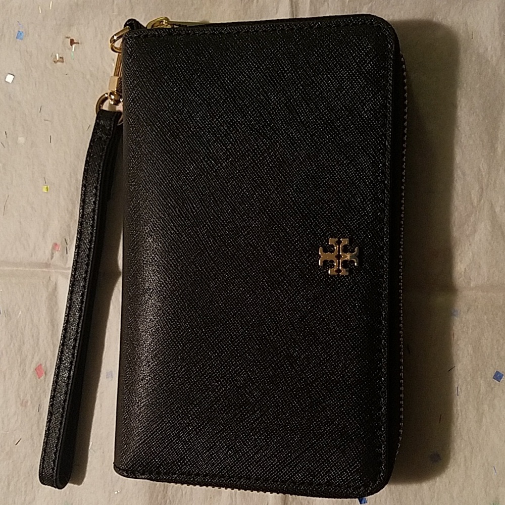 NEW TORY BURCH ROBINSON ZIP AROUND SMART PHONE WRISTLET